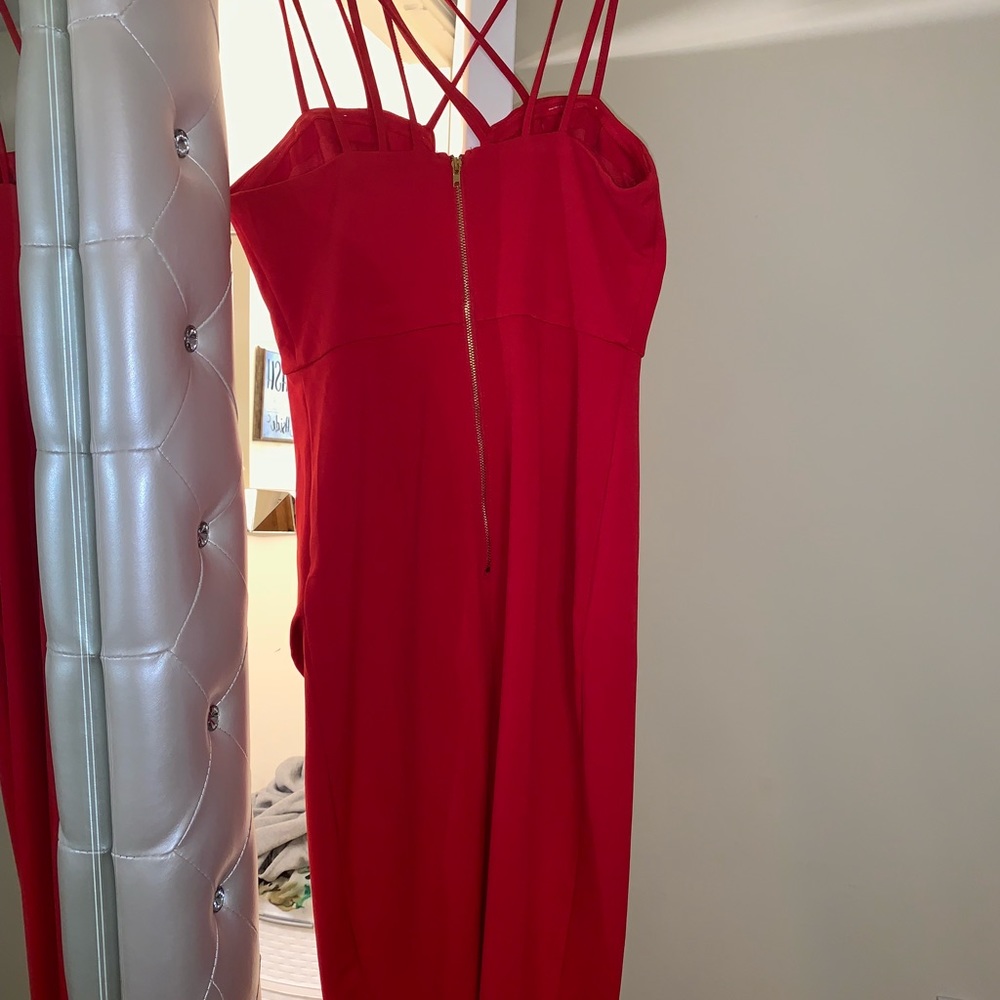 Red sexy dress with slit - Picture 4 of 4